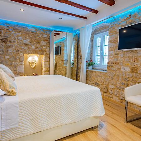 Apartments & Rooms Trogir Stars Free Parking エクステリア 写真