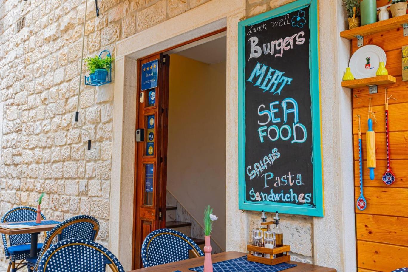 Apartments & Rooms Trogir Stars Free Parking エクステリア 写真